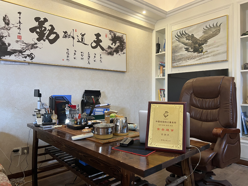 海港区取证公司解析婚内出轨对家庭的影响